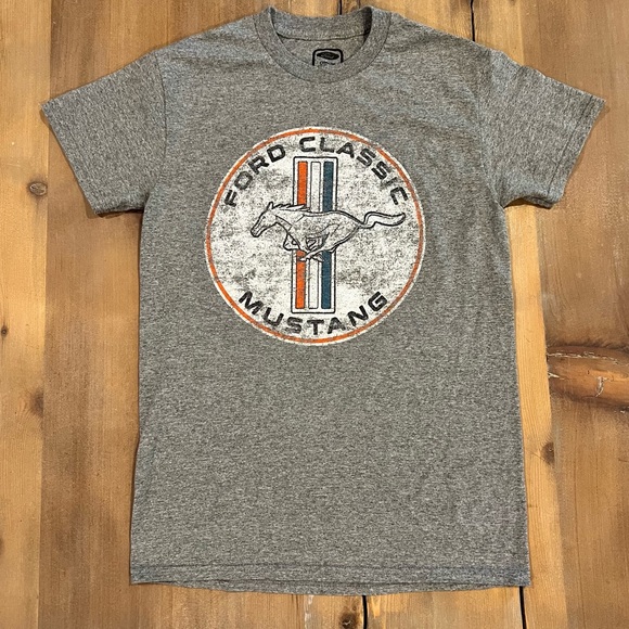 Ford Mustang Gray Short Sleeve Men’s T- Shirt - Picture 1 of 4